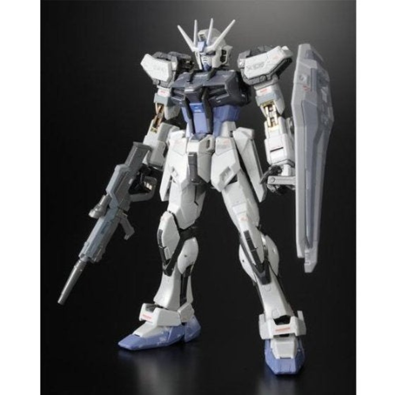 GAT-X105 Strike Gundam GAT-X105+AQM/E-X02 Sword Strike Gundam GAT-X105+AQM/E-X03 Launcher Strike Gundam (Deactive Mode version) - 1/144 scale - RG Kidou Senshi Gundam SEED - Bandai