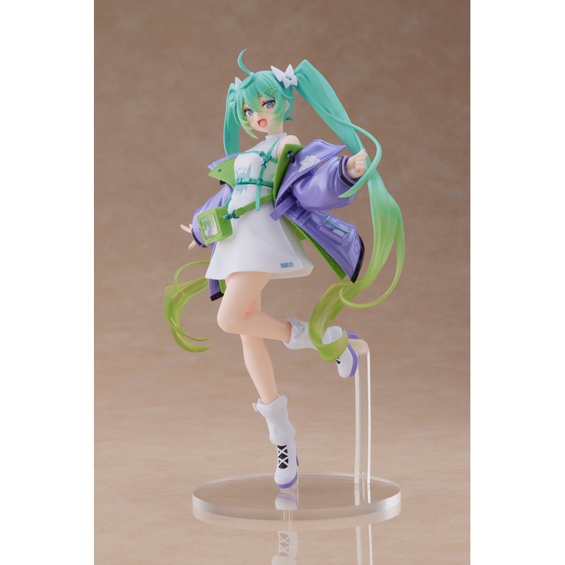 "Character Vocal Series 01 Hatsune Miku" Fashion Figure Sporty Ver.